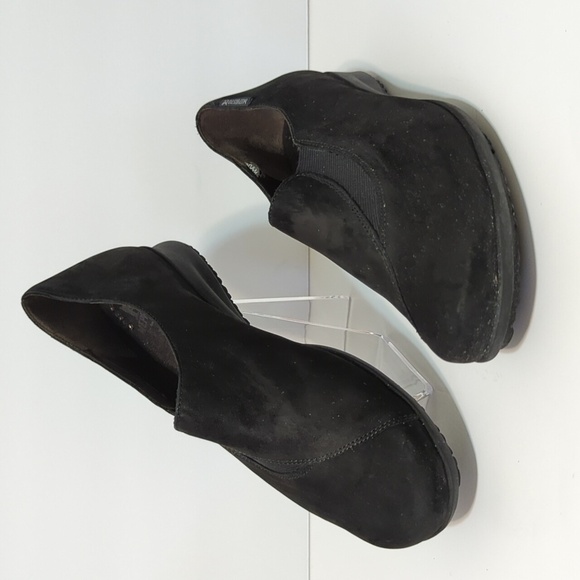 Mephisto black suede AirJet Figura slip-on loafer woman's size 7.5 - Picture 2 of 10